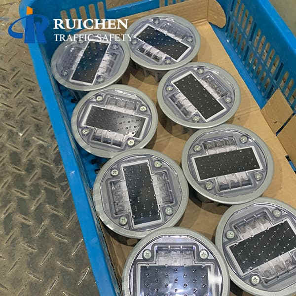 <h3>solar road stud cost in Singapore- RUICHEN Road Stud Suppiler</h3>
